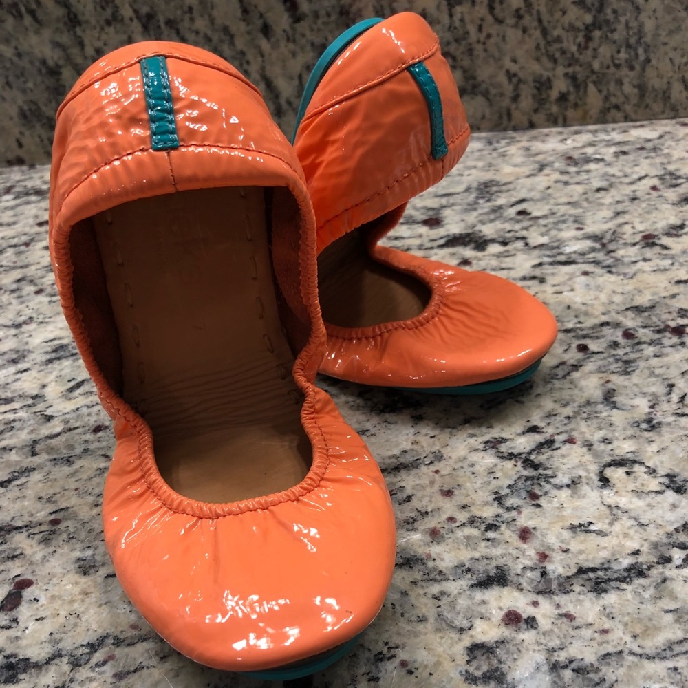 Coral patent Tieks size 7